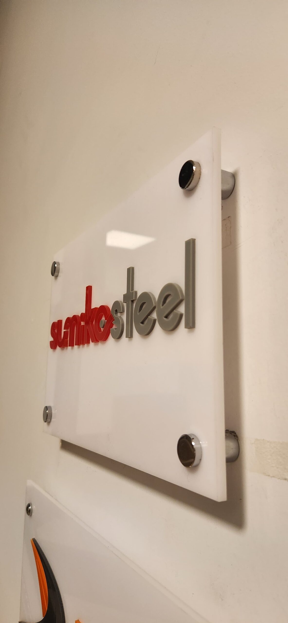 Pleksi kabartmalı ofis kapı tabelası